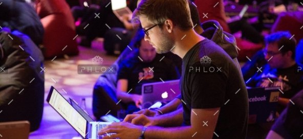 demo-attachment-438-alex-kotliarskyi-361099-unsplash