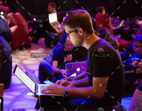 demo-attachment-438-alex-kotliarskyi-361099-unsplash